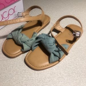 Sugar sandals